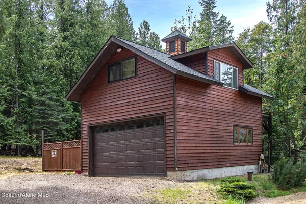 $985,000 | 23 West Bay Wood Lane, Hope, ID 83836