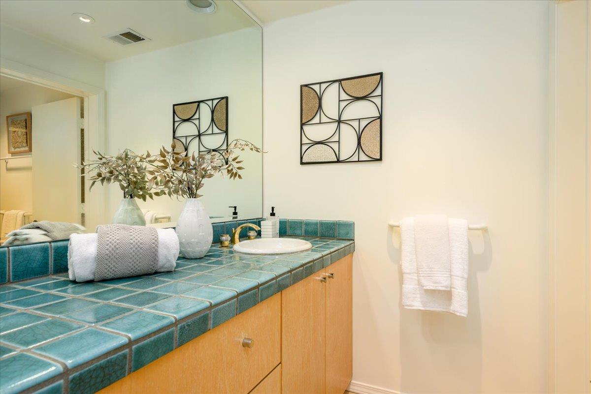 90 Hayfields Road Portola Valley, CA 94028 - Photo 29 of 59