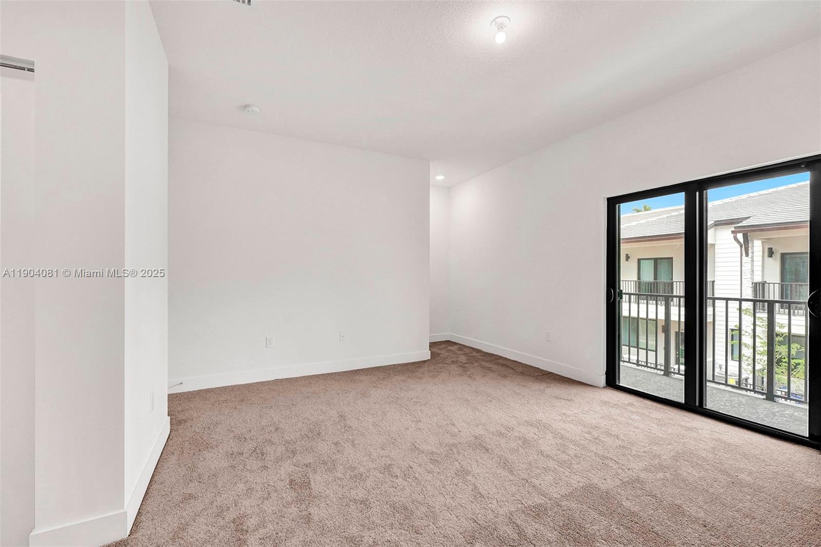 4614 Northwest 83rd Path Doral, FL 33166 - Photo 30 of 49