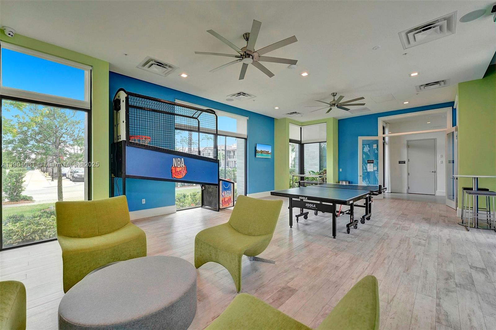 4614 Northwest 83rd Path Doral, FL 33166 - Photo 5 of 49