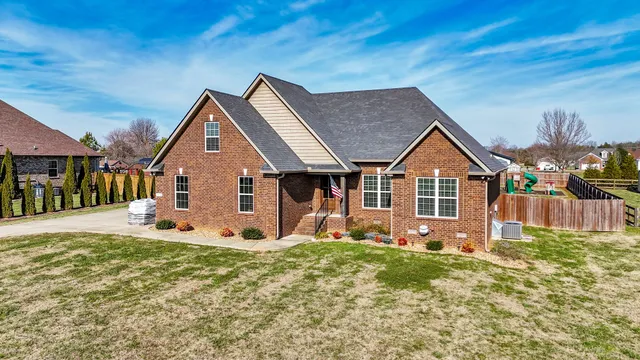 $450,000 | 1974 Rolling Meadow Lane, Chapel Hill, TN 37034