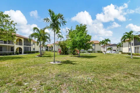 $132,000 | 3531 Tall Pine Way, Unit C1, Greenacres, FL 33463