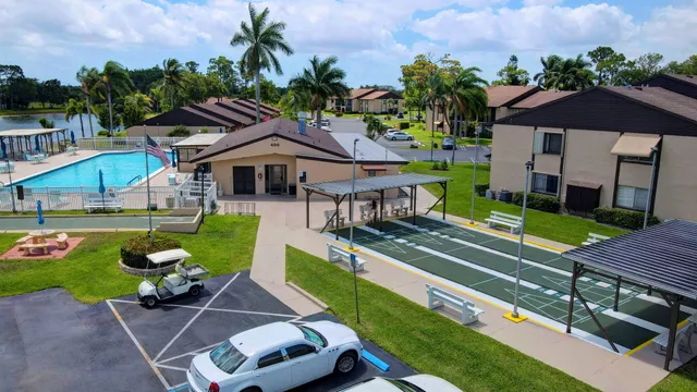 $132,000 | 3531 Tall Pine Way, Unit C1, Greenacres, FL 33463