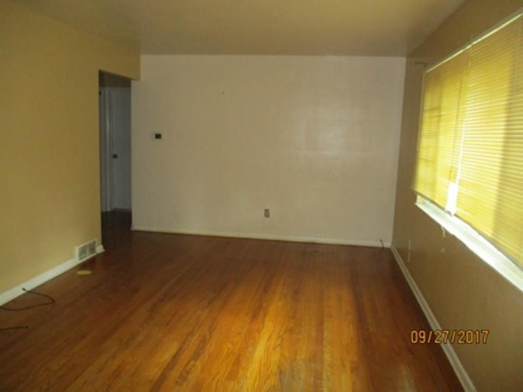 101 Grace Street McKees Rocks, PA 15136 - Photo 2 of 16