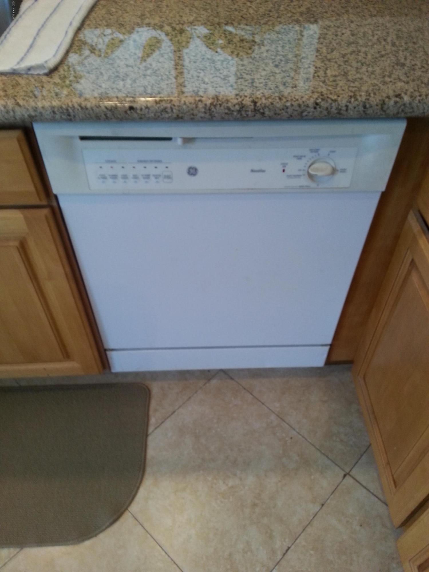 2216 West Utopia Road Phoenix, AZ 85027 - Photo 8 of 24 CLEAN WHITE APPLIANCES