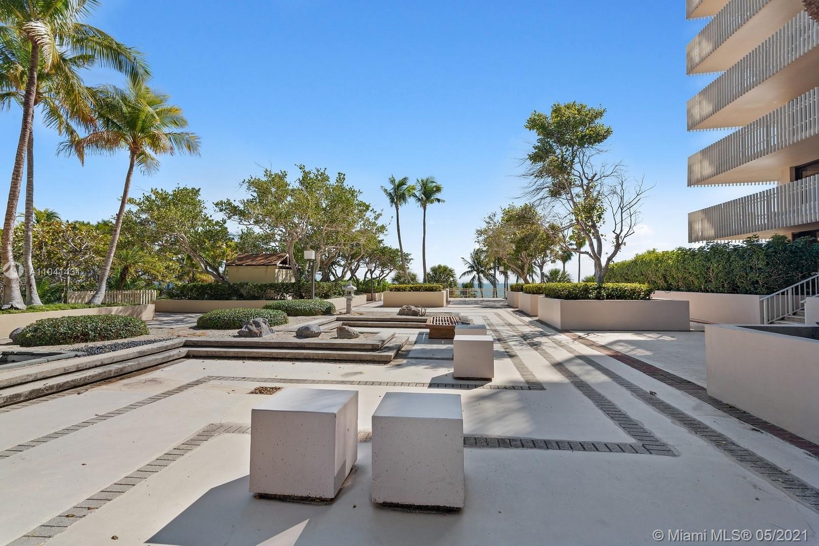 2 Grove Isle Drive, Unit B402 Miami, FL 33133 - Photo 19 of 24