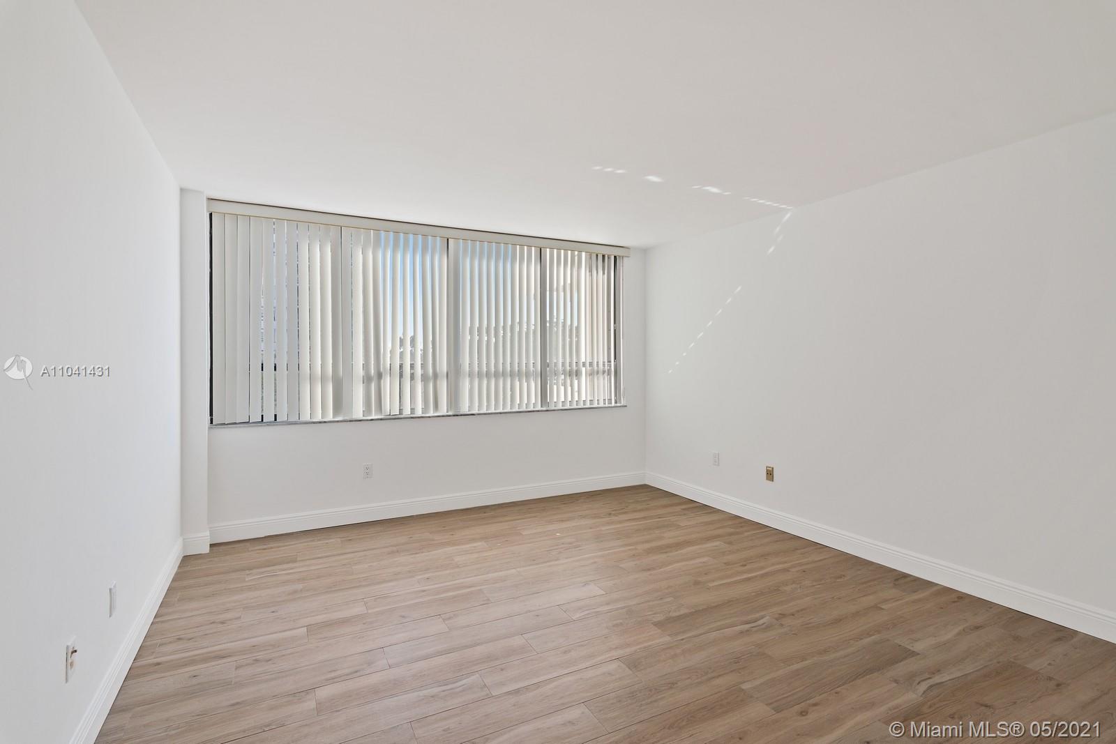 2 Grove Isle Drive, Unit B402 Miami, FL 33133 - Photo 21 of 24