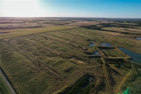$2,197,029 | 121st Road, Arkansas City, KS 67005
