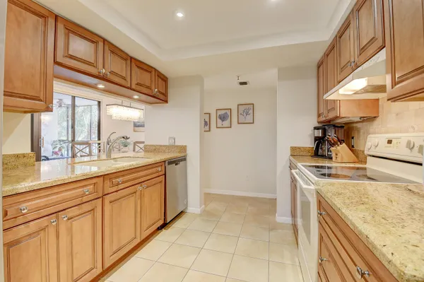$2,750 | 950 Lavers Circle, Unit F307, Delray Beach, FL 33444