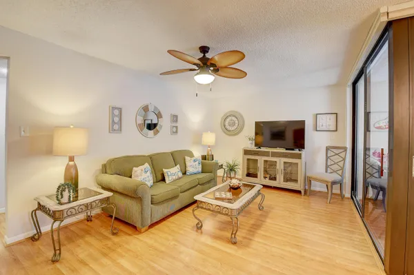 $2,750 | 950 Lavers Circle, Unit F307, Delray Beach, FL 33444