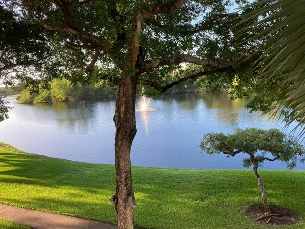 $2,750 | 950 Lavers Circle, Unit F307, Delray Beach, FL 33444