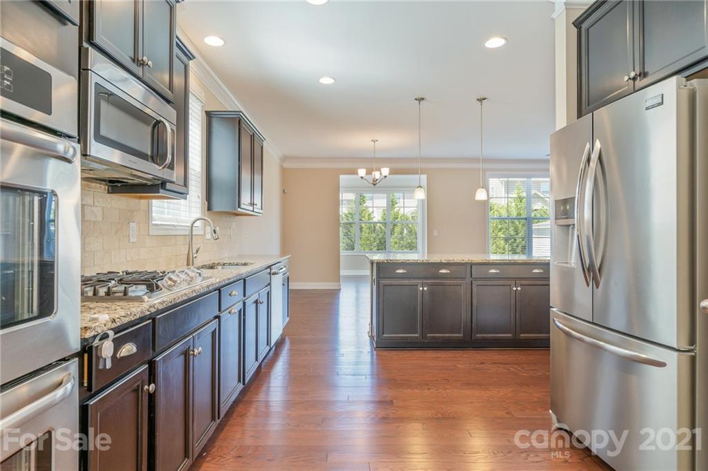 9926 Perth Moor Road Charlotte, NC 28278 - Photo 2 of 18 Gallery Image 2