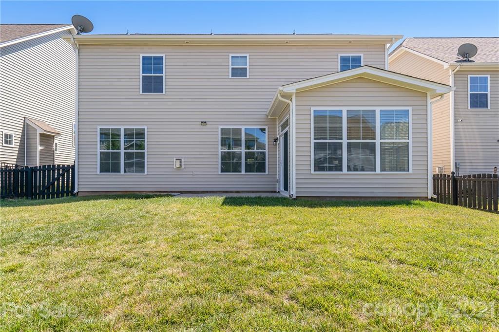 9926 Perth Moor Road Charlotte, NC 28278 - Photo 5 of 18 Gallery Image 5