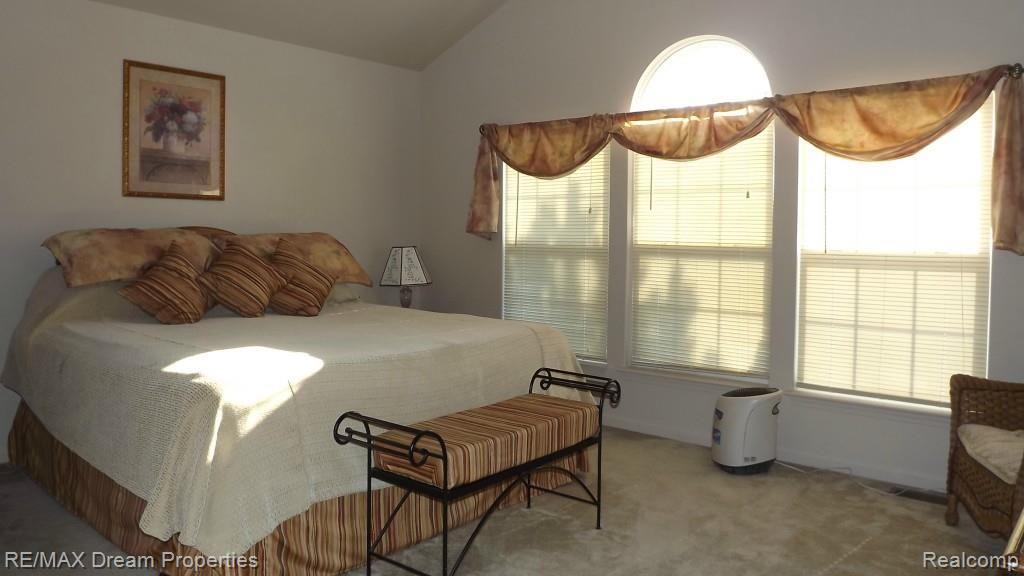 49146 Hawksburry Road, Unit 106 Canton, MI 48188 - Photo 35 of 60 36.jpg