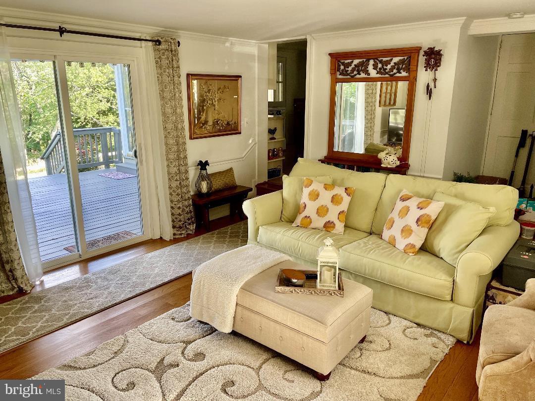 17648 Canby Road Leesburg, VA 20175 - Photo 6 of 12 a living room with furniture and a window