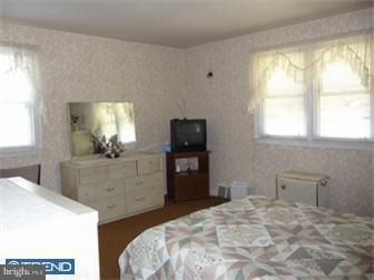 719 Delaware Avenue Riverside, NJ 08075 - Photo 6 of 10 Bedroom - Main