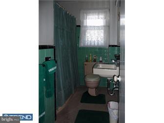 719 Delaware Avenue Riverside, NJ 08075 - Photo 8 of 10 Bathroom