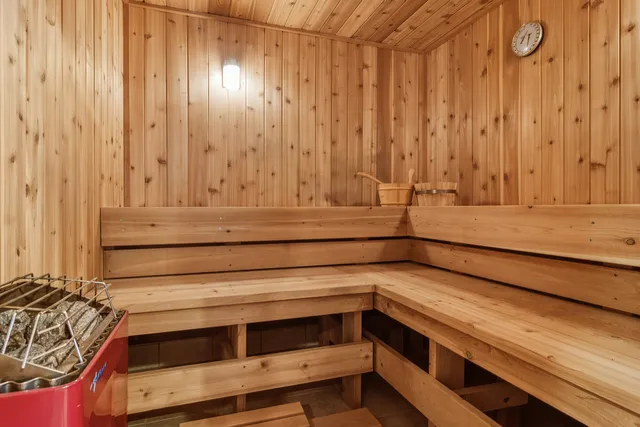 $825,000 | 24013 North Forest Drive, Lake Zurich, IL 60047