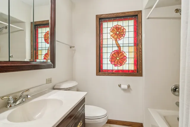 $825,000 | 24013 North Forest Drive, Lake Zurich, IL 60047