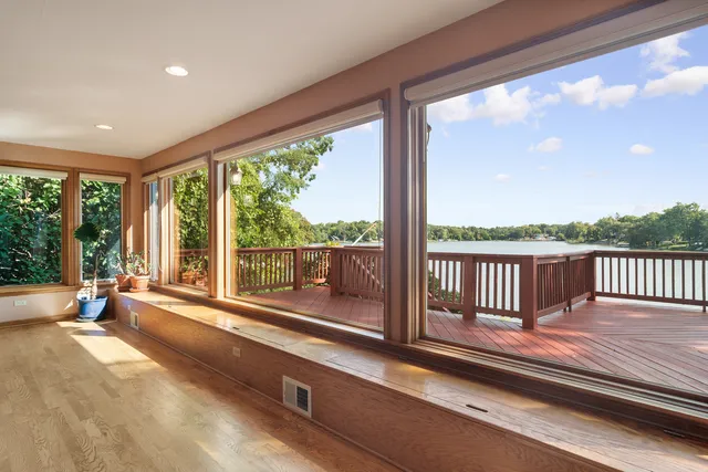 $825,000 | 24013 North Forest Drive, Lake Zurich, IL 60047