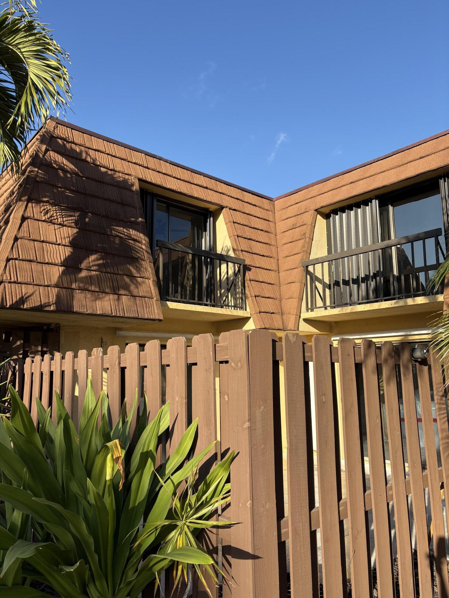 825 Center Street, Unit 49D Jupiter, FL 33458 - Photo 2 of 19 IMG_2893