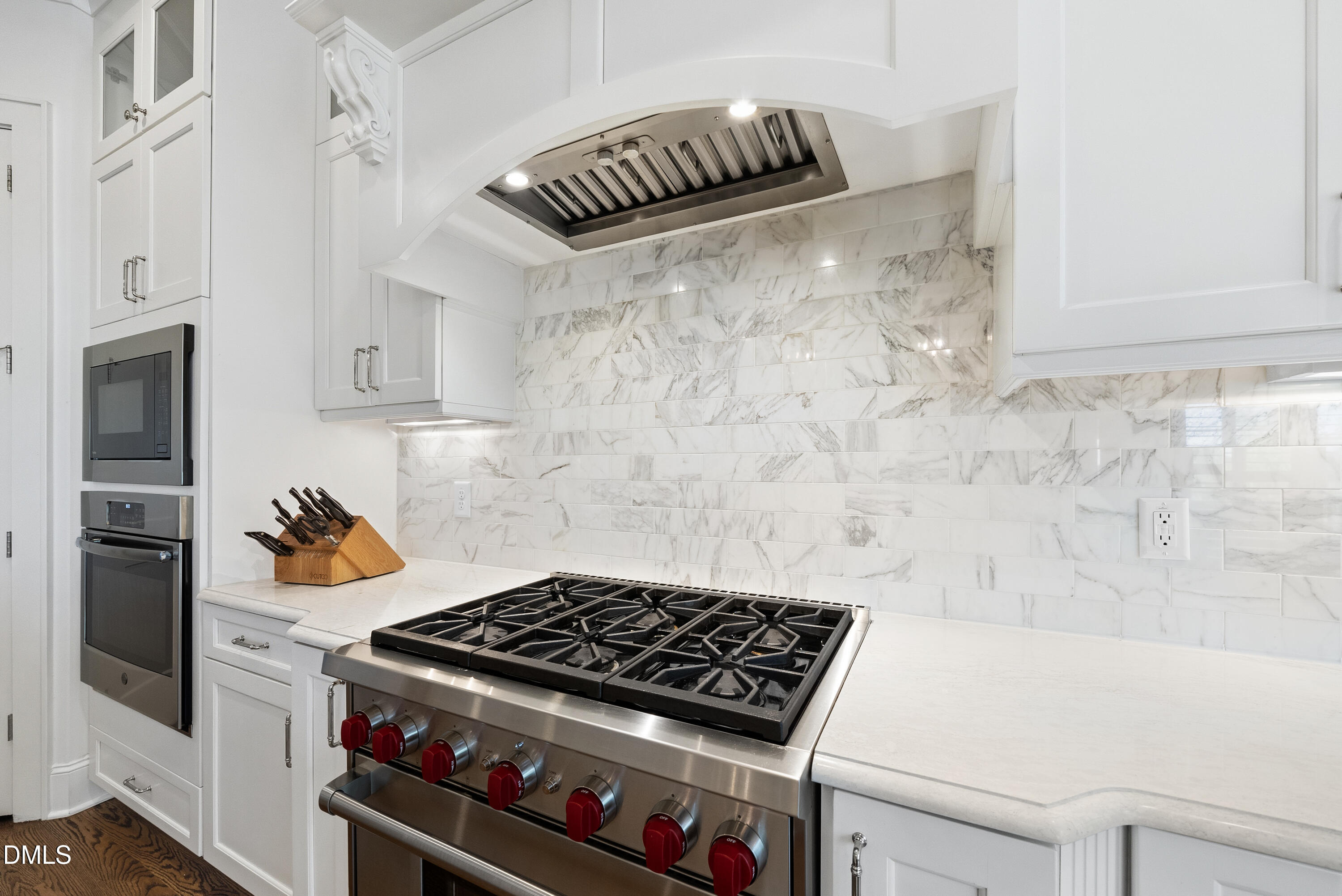 5109 Wainscott Way Raleigh, NC 27612 - Photo 12 of 52 12