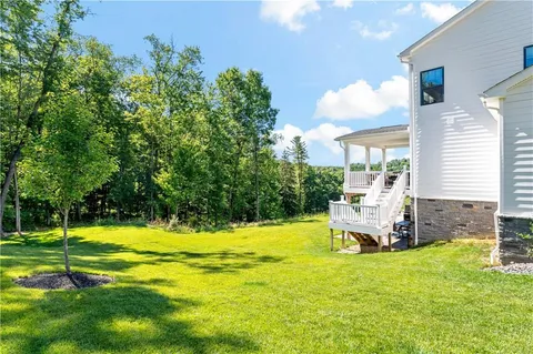 $1,090,000 | 125 Abigail Drive, Mars, PA 16046