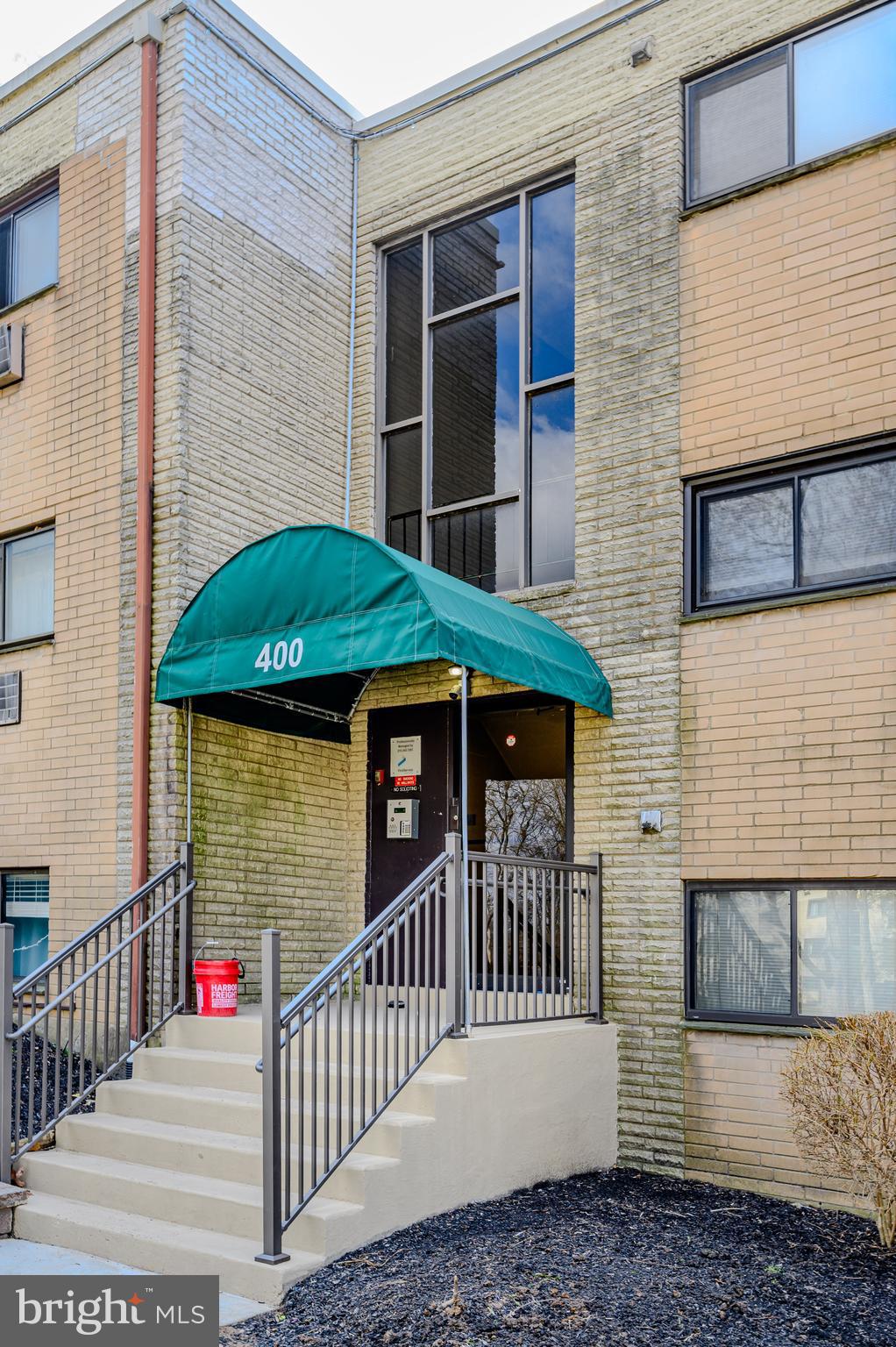 1575 West Street Rd Unit 422  