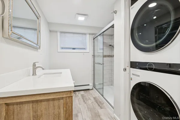 $725,000 | 159 Chestnut Circle, Northport, NY 11768