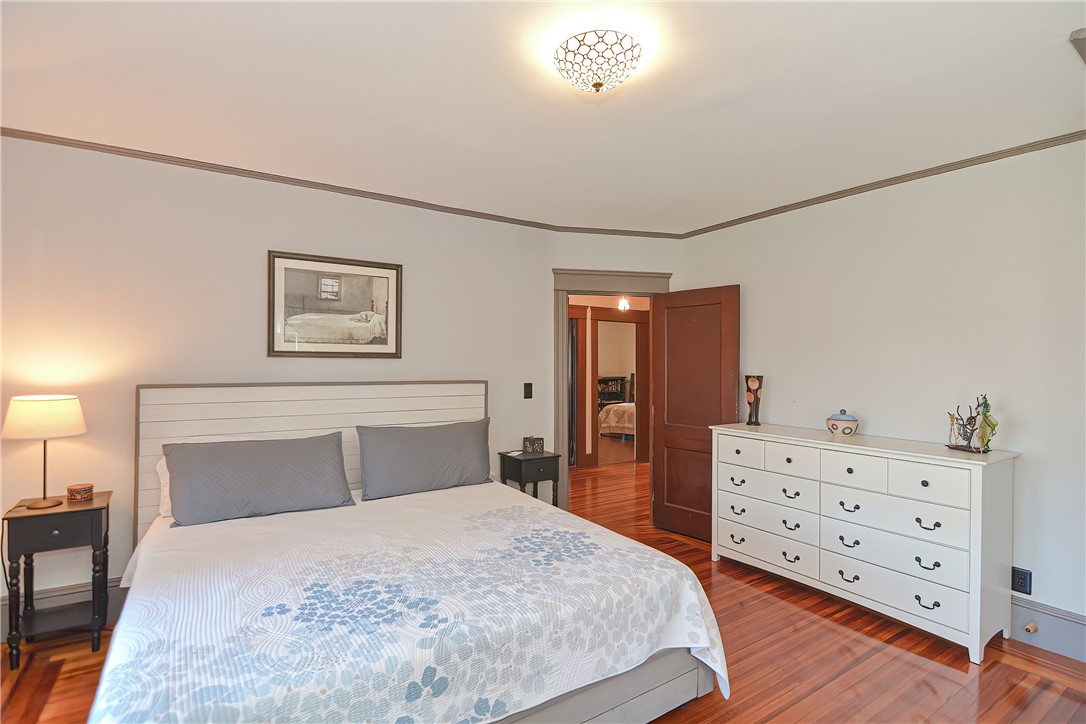 36 Mt Hope Avenue Providence, RI 02906 - Photo 16 of 38