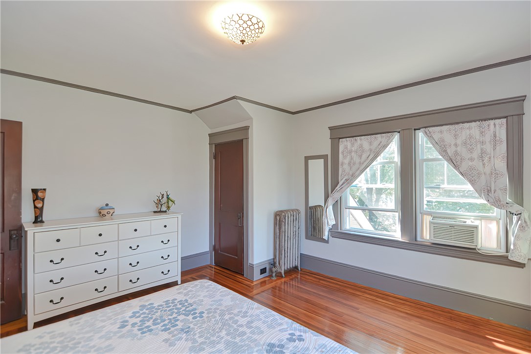 36 Mt Hope Avenue Providence, RI 02906 - Photo 17 of 38