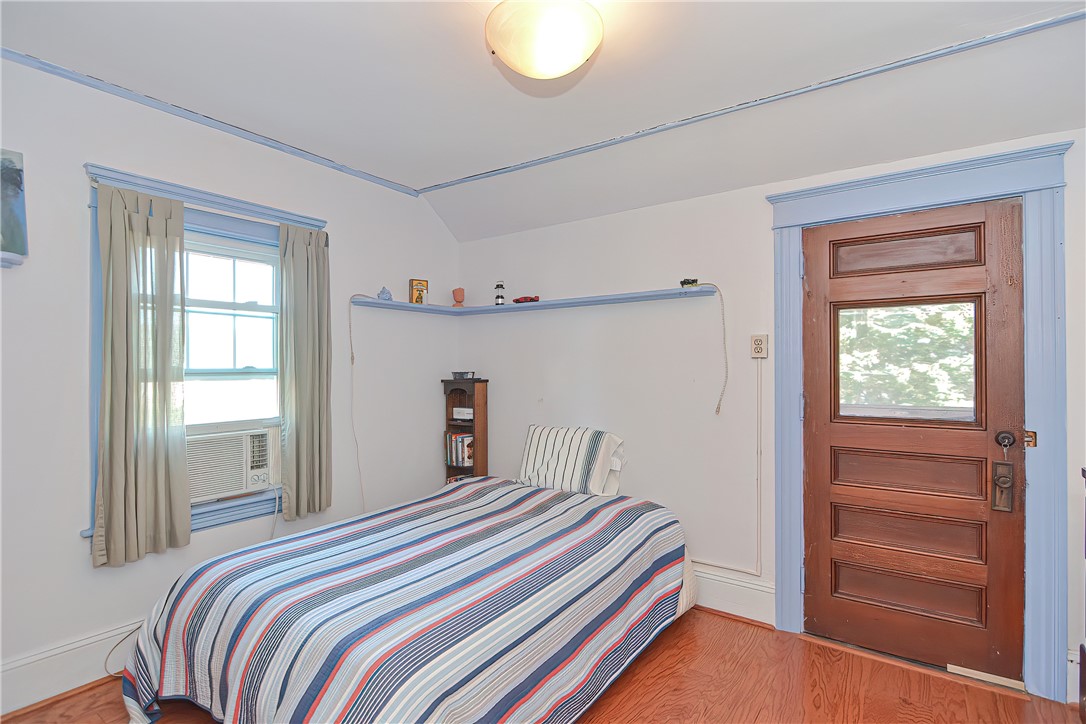 36 Mt Hope Avenue Providence, RI 02906 - Photo 22 of 38