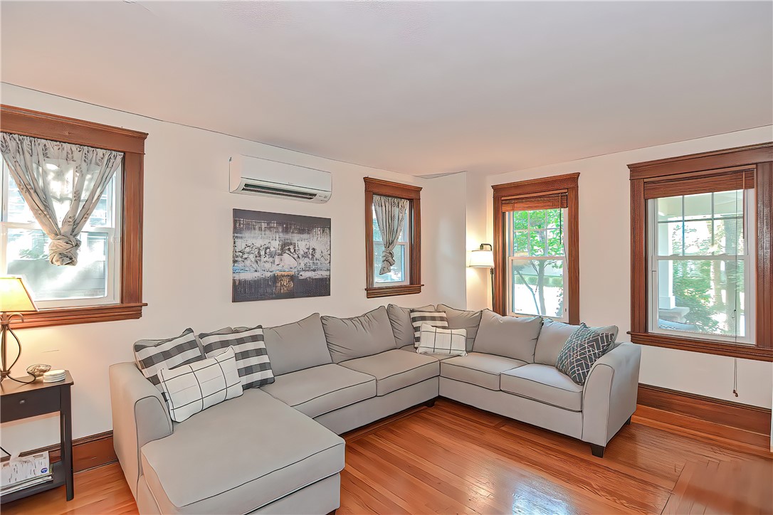 36 Mt Hope Avenue Providence, RI 02906 - Photo 3 of 38