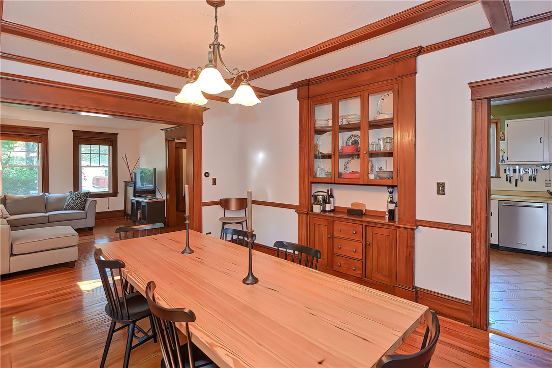 36 Mt Hope Avenue Providence, RI 02906 - Photo 7 of 38