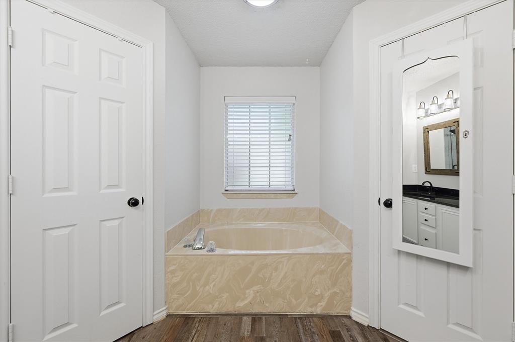 1329 Ridge Drive Midlothian, TX 76065 - Photo 18 of 30
