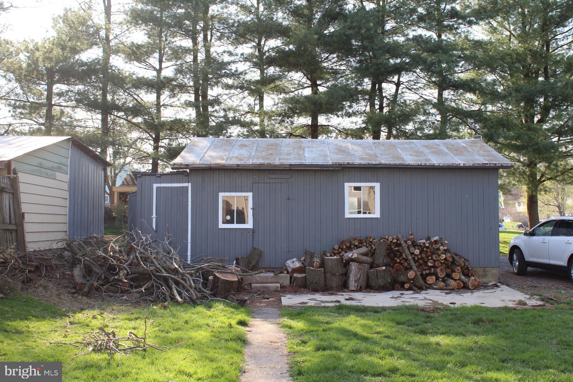 935 Maple Street Lititz, PA 17543 - Photo 36 of 38