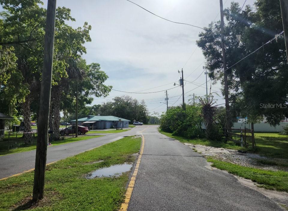 1007 Northeast 25th Street Ocala, FL 34470 - Photo 7 of 9 a view of a park with large trees