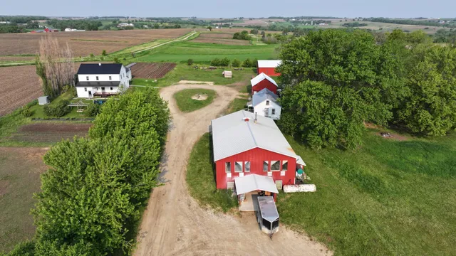 $379,900 | 16325 351st Avenue, Harmony, MN 55939