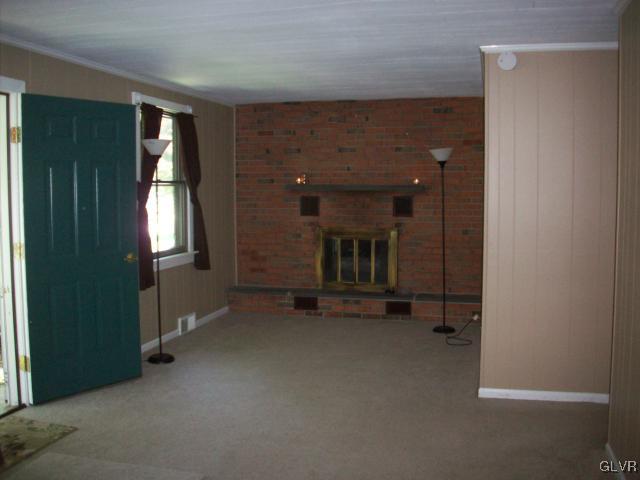 802 Maple Road Hellertown, PA 18055 - Photo 5 of 11 Gallery Image 5