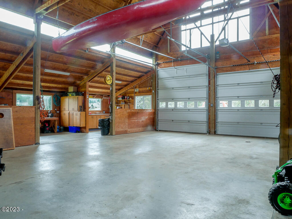 12319 Logsden Road Blodgett, OR 97326 - Photo 49 of 78 Barn/Shop