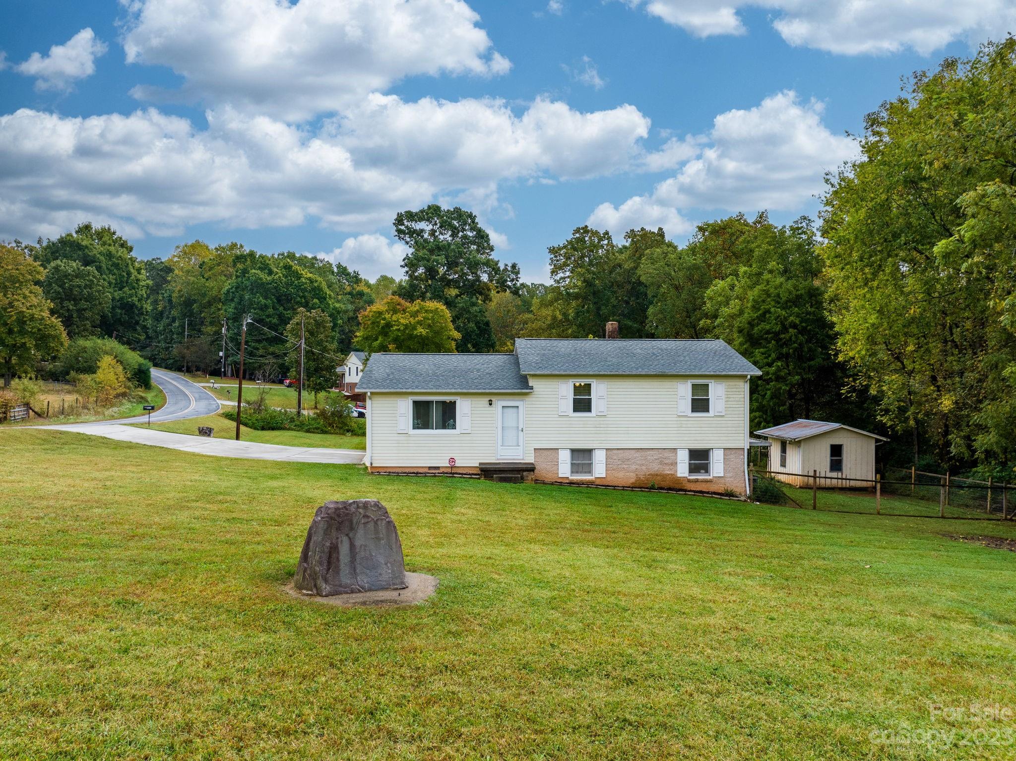 2469 Point Street Conover, NC 28613 - Photo 17 of 24 Gallery Image 17