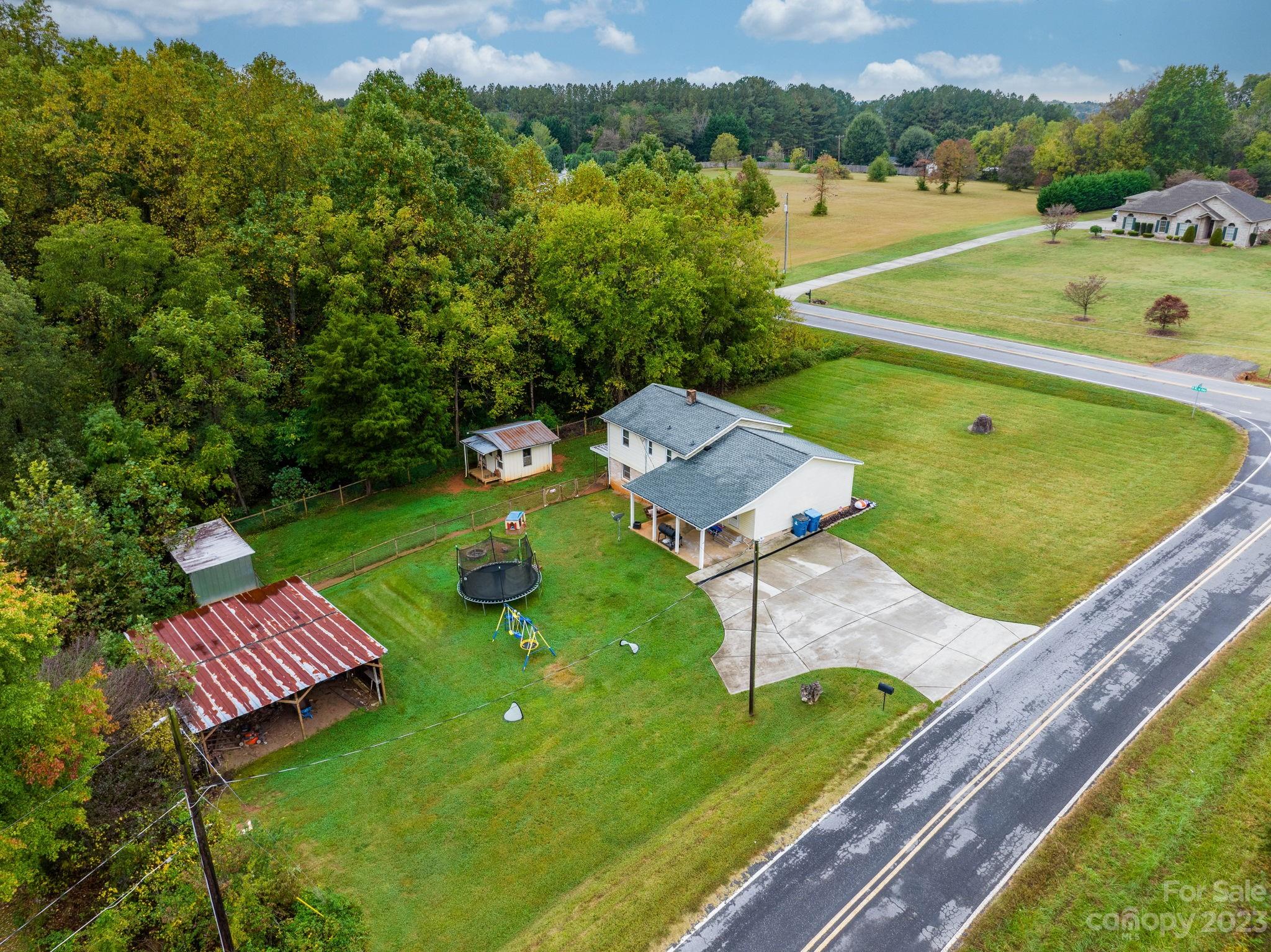2469 Point Street Conover, NC 28613 - Photo 23 of 24 Gallery Image 23