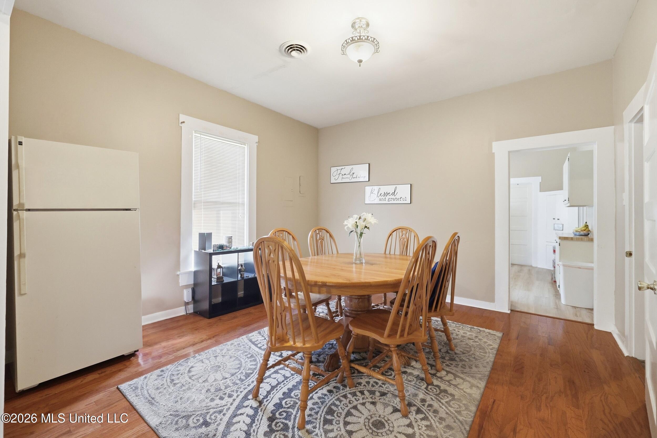 12183 Shorecrest Road Biloxi, MS 39532 - Photo 9 of 32 16_r6__0977