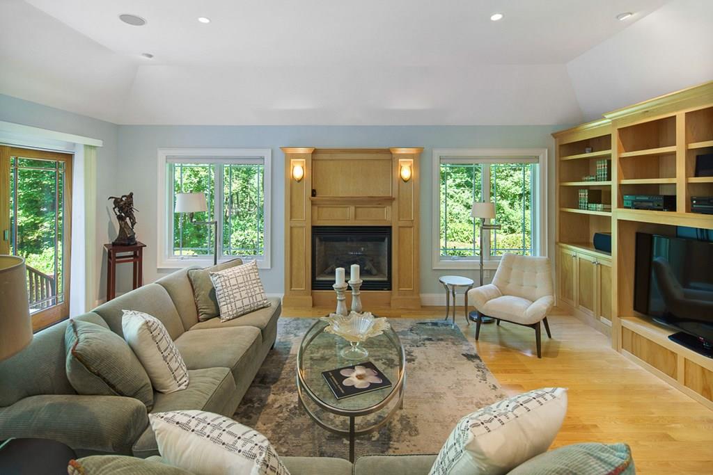 215 Lincoln Road Lincoln, MA 01773 - Photo 5 of 42 Gallery Image 5