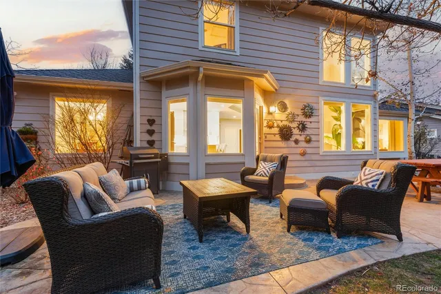 a building outdoor space with patio furniture