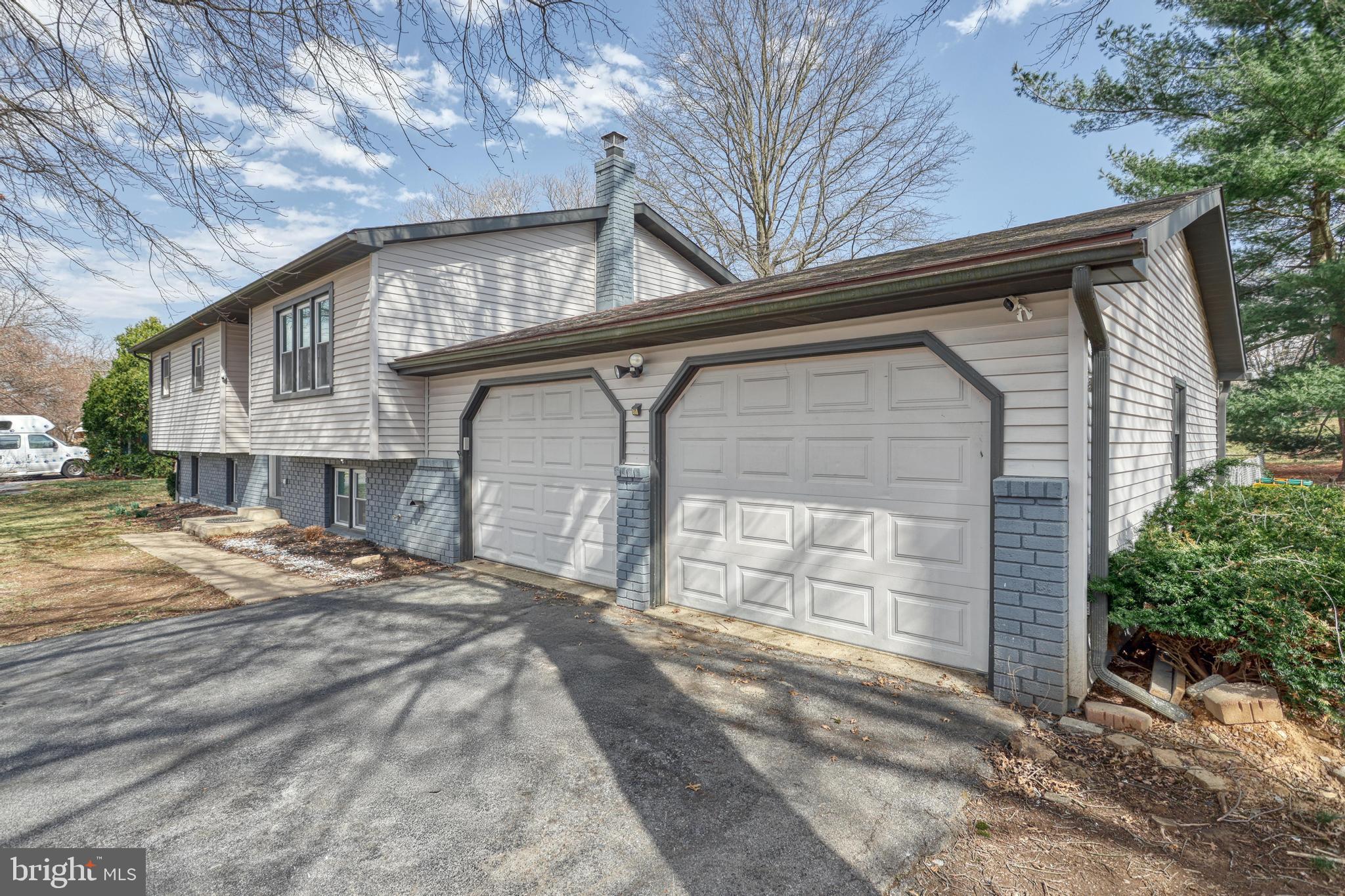 1635 Church Road Hershey, PA 17033 - Photo 7 of 69 Gallery Image 7