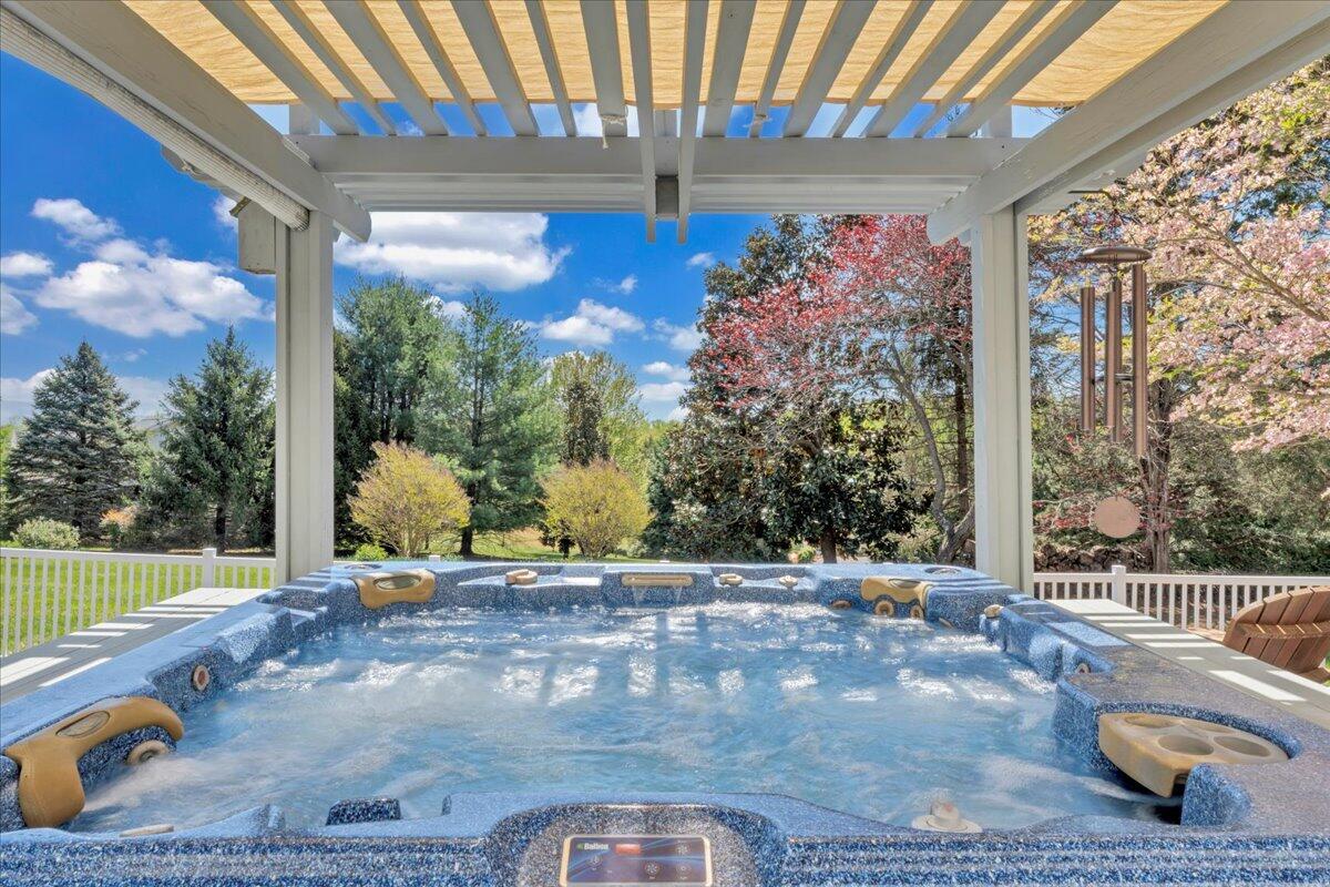 530 Mallard Point Road Wirtz, VA 24184 - Photo 52 of 84 53-MIB03543