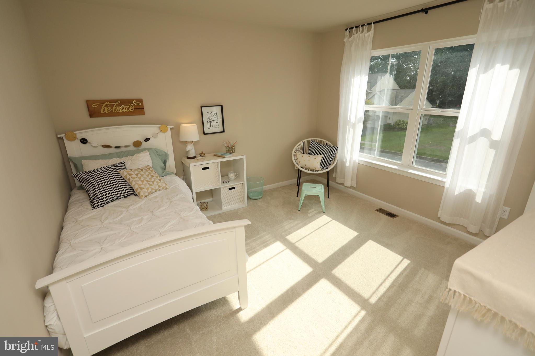 154 Ore Bank Road Dillsburg, PA 17019 - Photo 54 of 64 Photo similar to home - Logan Meadows model home.