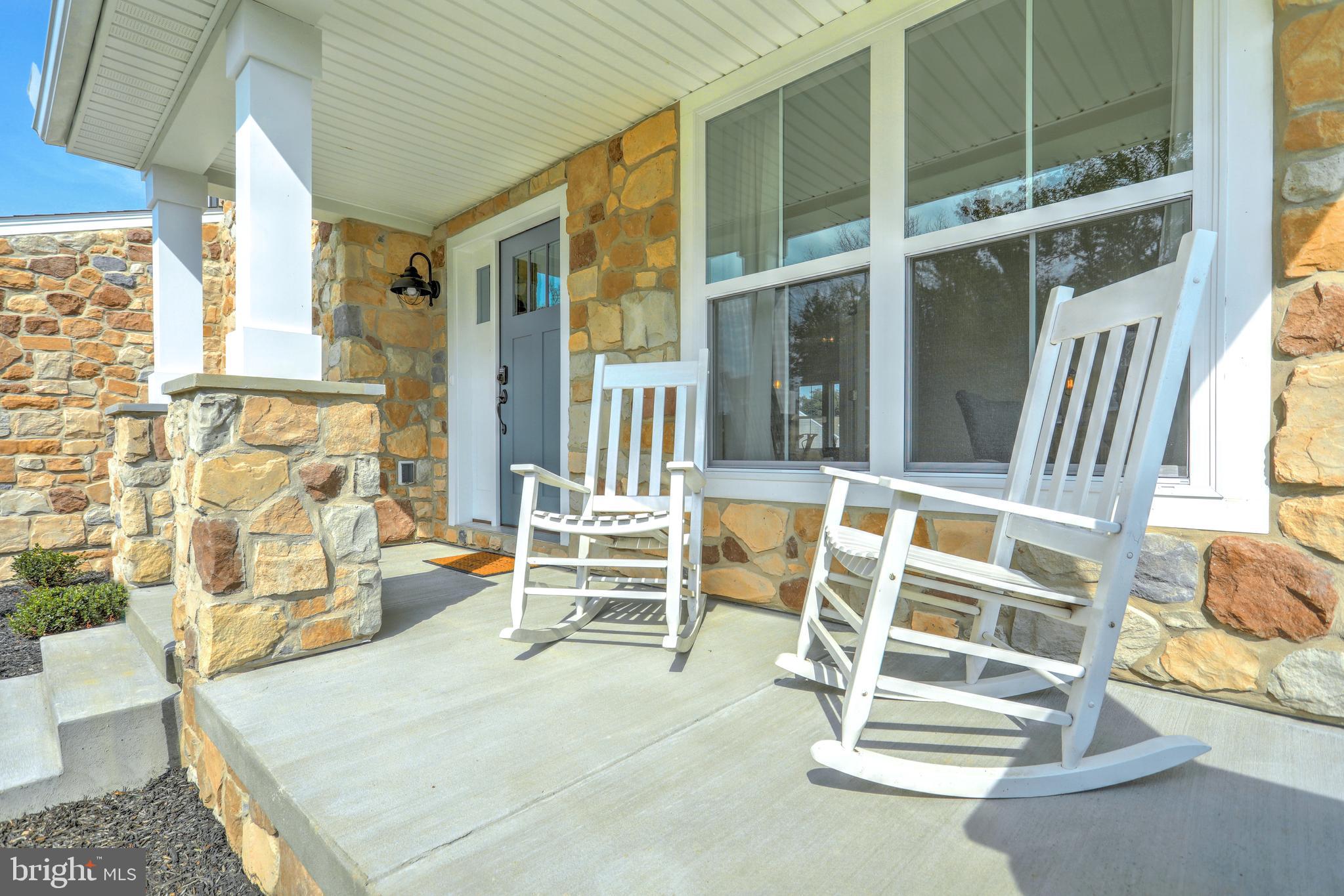154 Ore Bank Road Dillsburg, PA 17019 - Photo 10 of 64 Photo similar to home - Logan Meadows model home.
