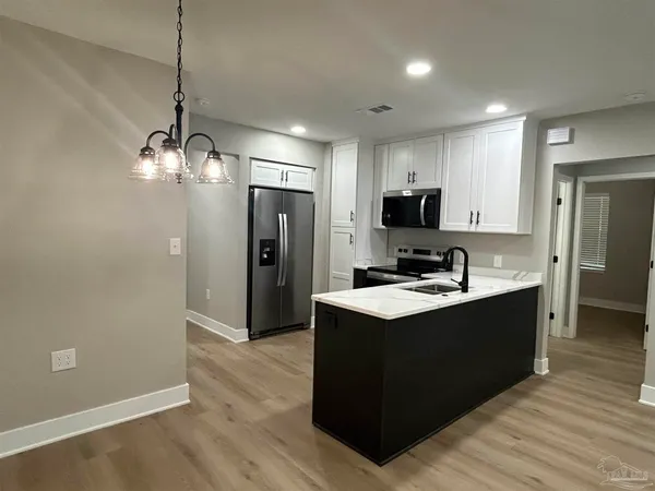 $1,895 | 721 West Jordan Street, Pensacola, FL 32501